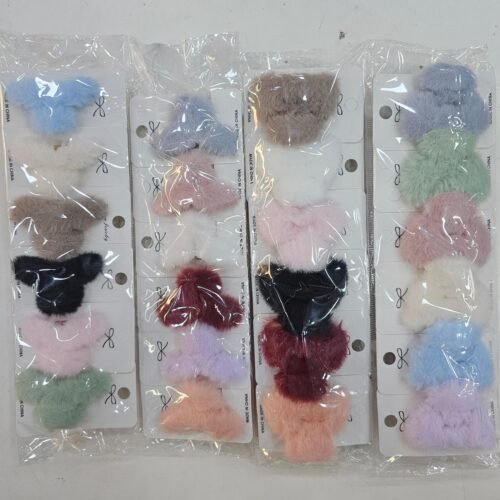 Medium size fur hair clip😍