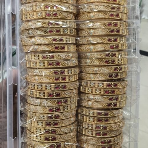 4 pc matte polish rajwadi bangles set Size 2.4