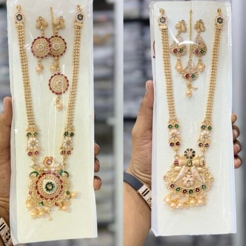 Heavy rajwadi set with earings & maang tikka