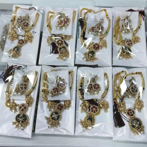 Viral heritage kashmiri choker set😍