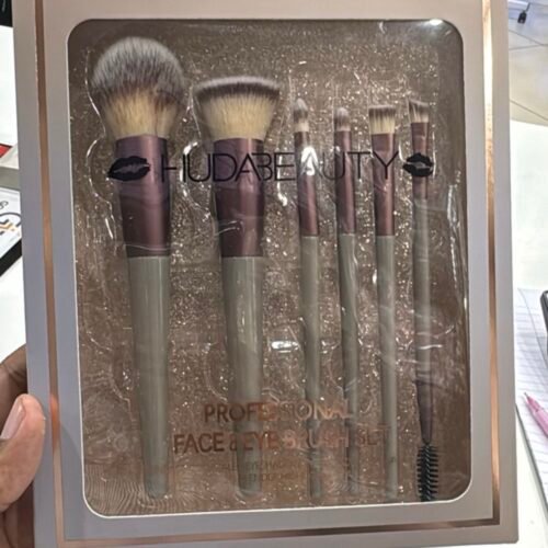 6 pc premium makeup brush set😍 proffesional use