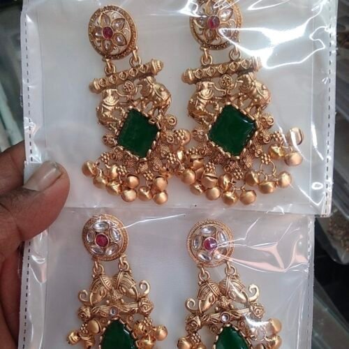 Heavy heritage earing😍