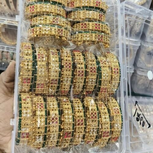 Heritage kashmiri red green bangles set😍 size 2.4