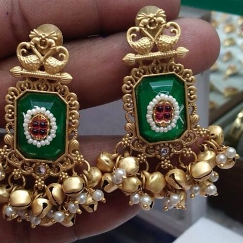 So preety heritage earings😍